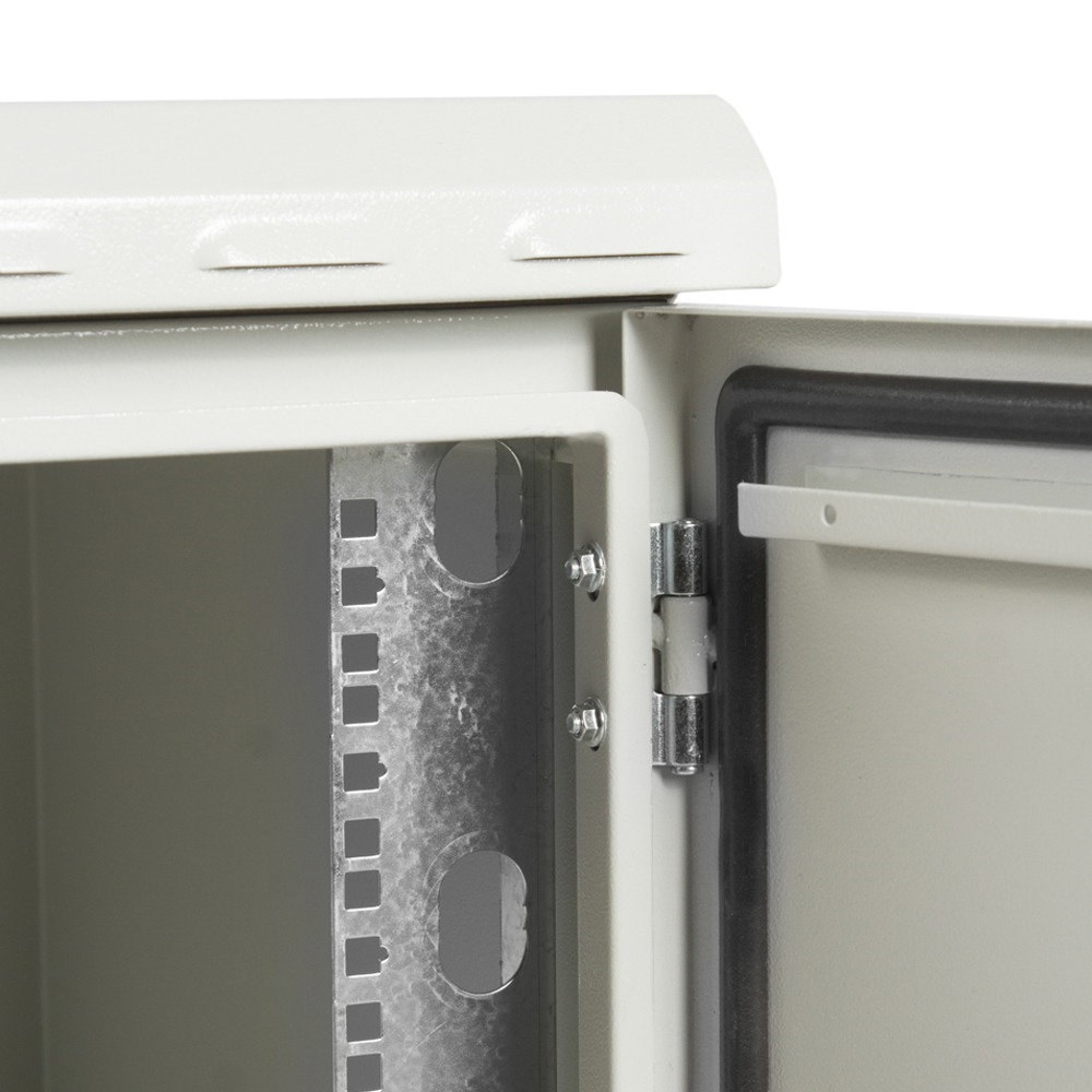 Durable IP66-rated outdoor network enclosure ideal for remote use in harsh conditions.